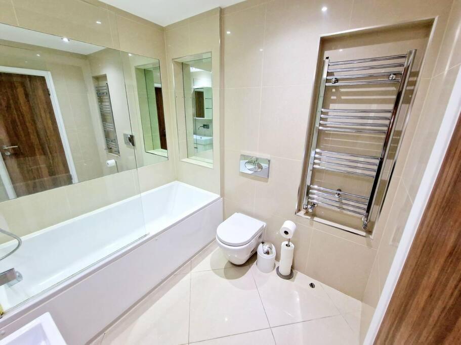 Modern Hyde Park Home With Private Entrance & Private Back Patio Near Bayswater & Paddington Stations London Exterior photo