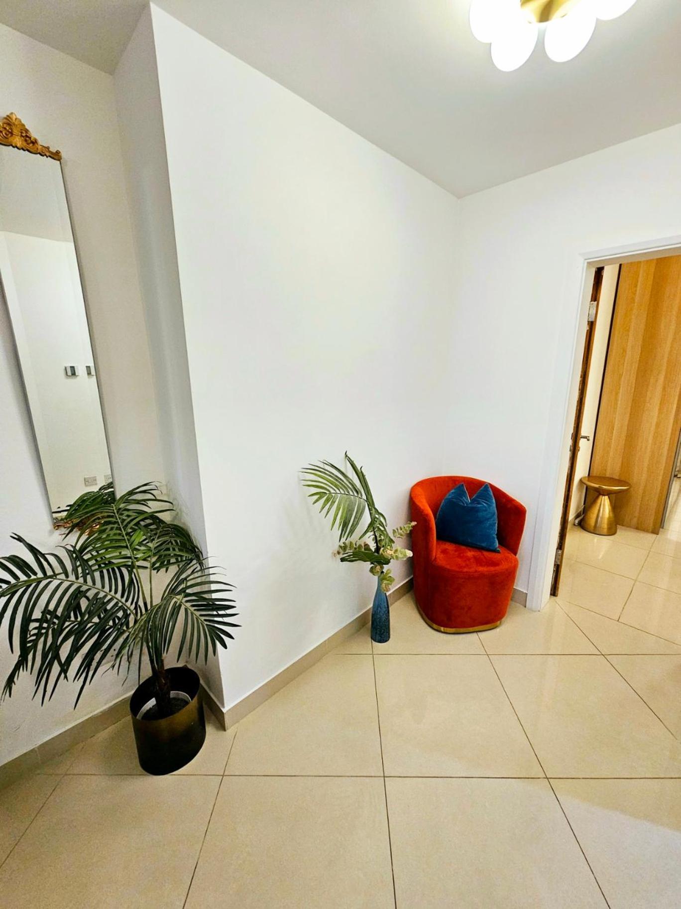 Modern Hyde Park Home With Private Entrance & Private Back Patio Near Bayswater & Paddington Stations London Exterior photo