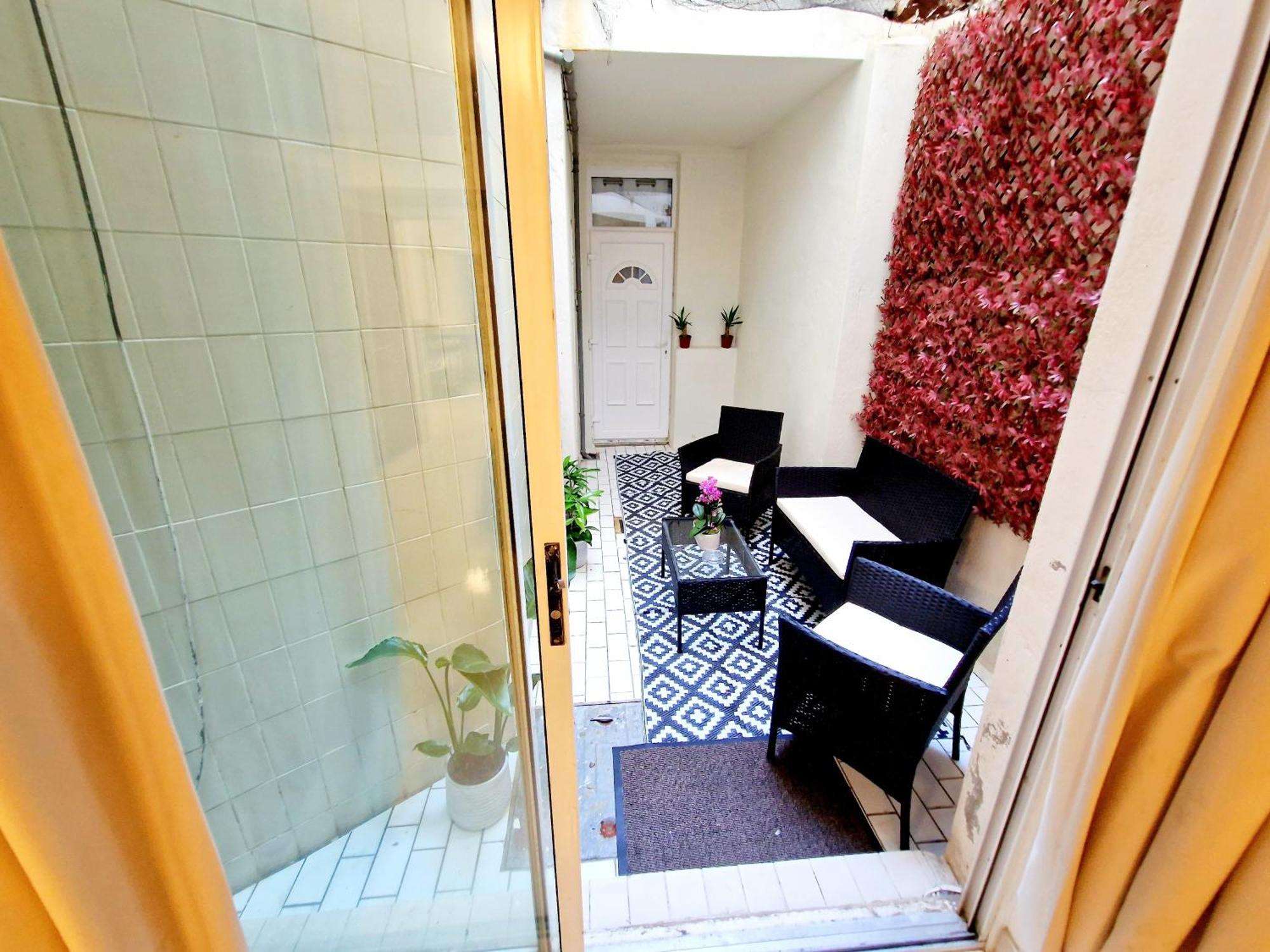 Modern Hyde Park Home With Private Entrance & Private Back Patio Near Bayswater & Paddington Stations London Exterior photo