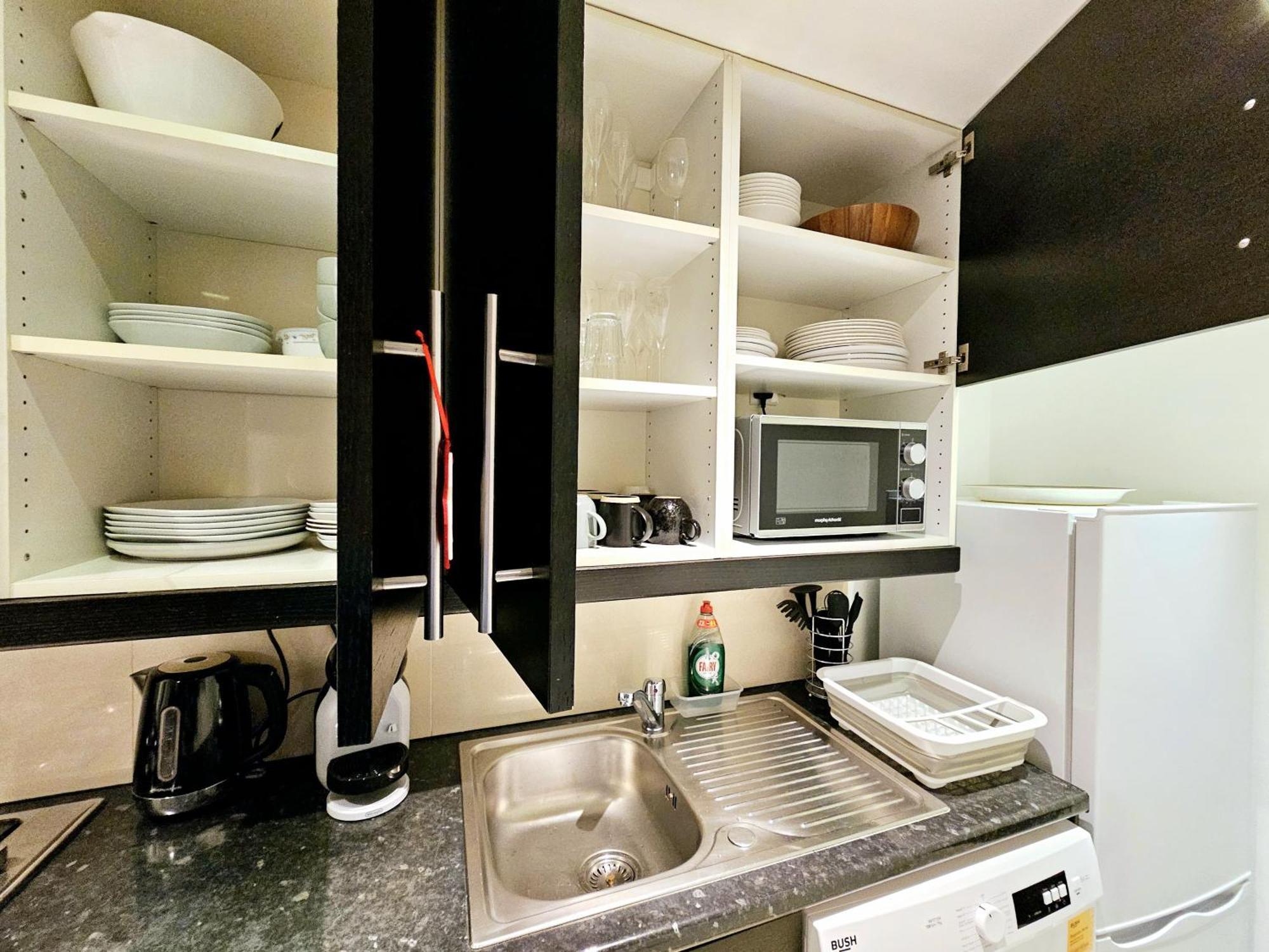 Modern Hyde Park Home With Private Entrance & Private Back Patio Near Bayswater & Paddington Stations London Exterior photo